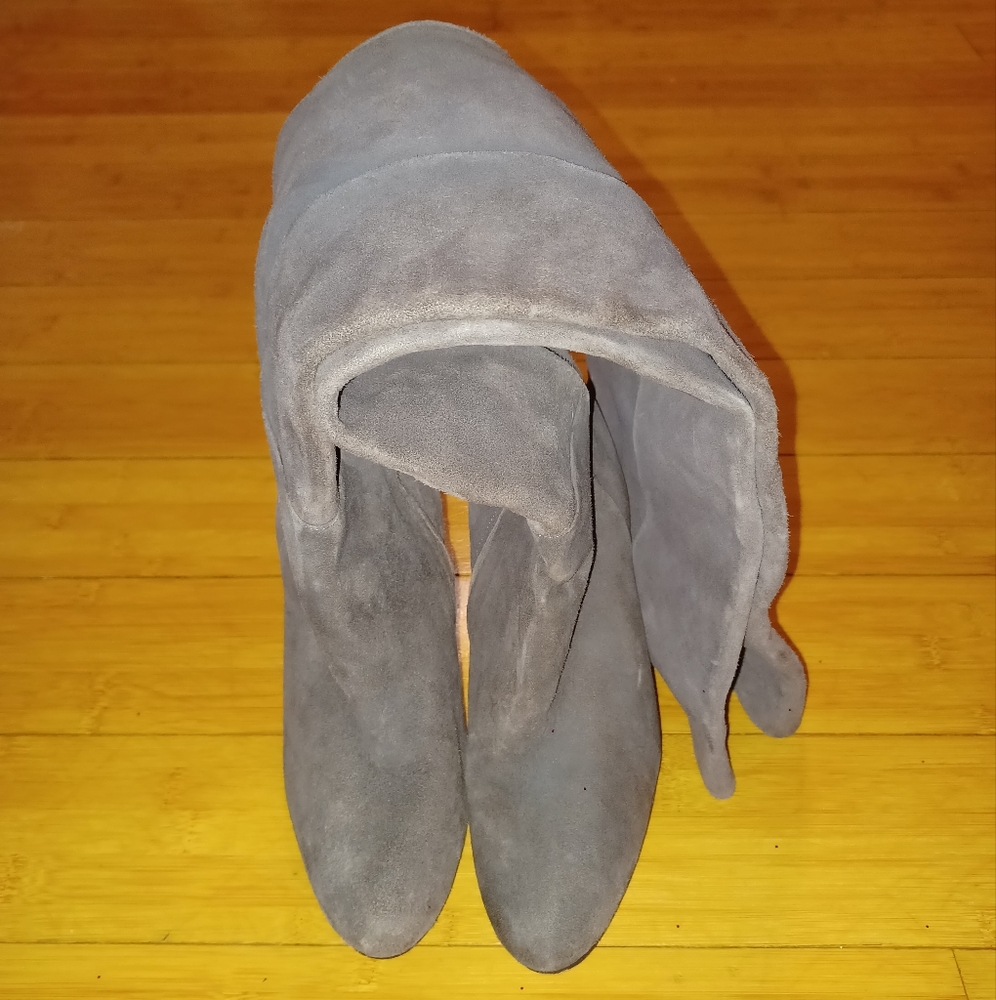 HALOGEN Grey Suede Over The Knee Tall Boots Block Heel Size 7.5.